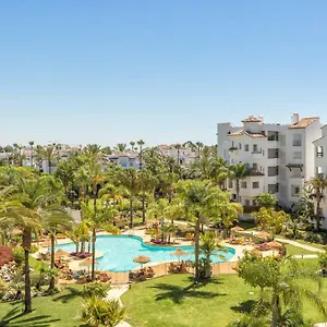 Apartamento Sea & Mountain View Penthouse, Estepona